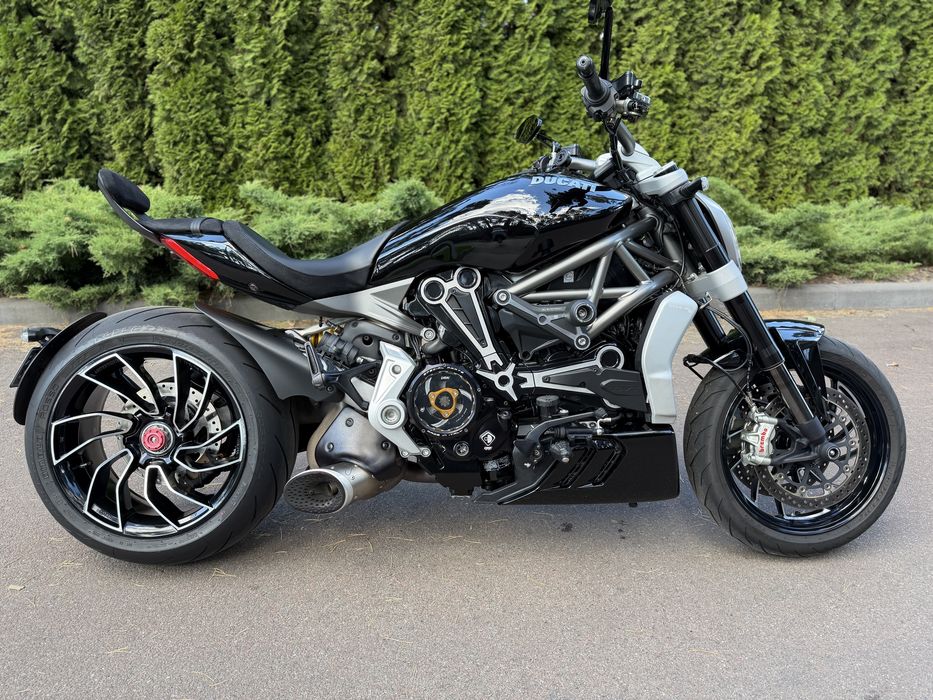 Ducati xDiavel 2016 офіційний