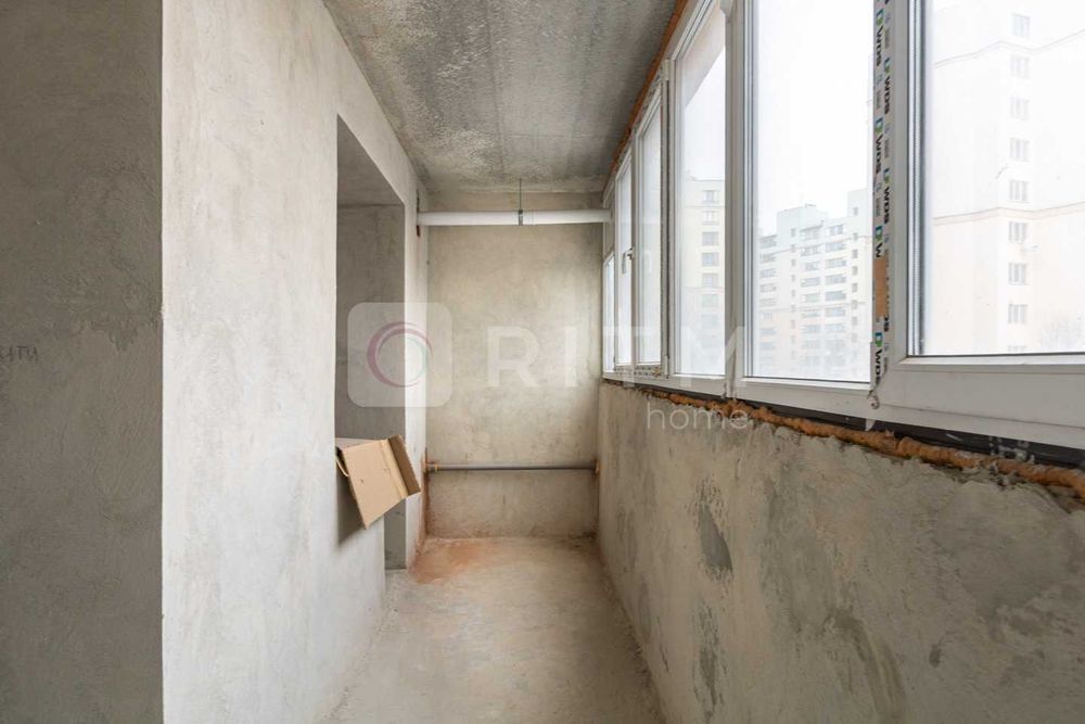 Продається 2-кімнатна квартира площею 73 м² на 1 поверсі.