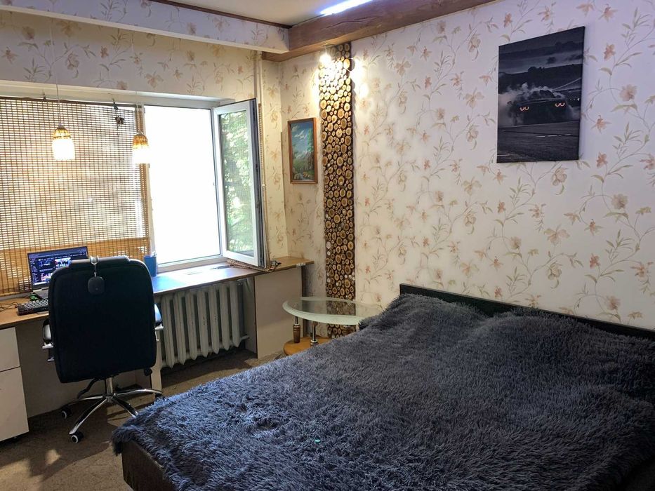 Продаж 2 кмн квартири, вул. Кияшка (213-178-270)