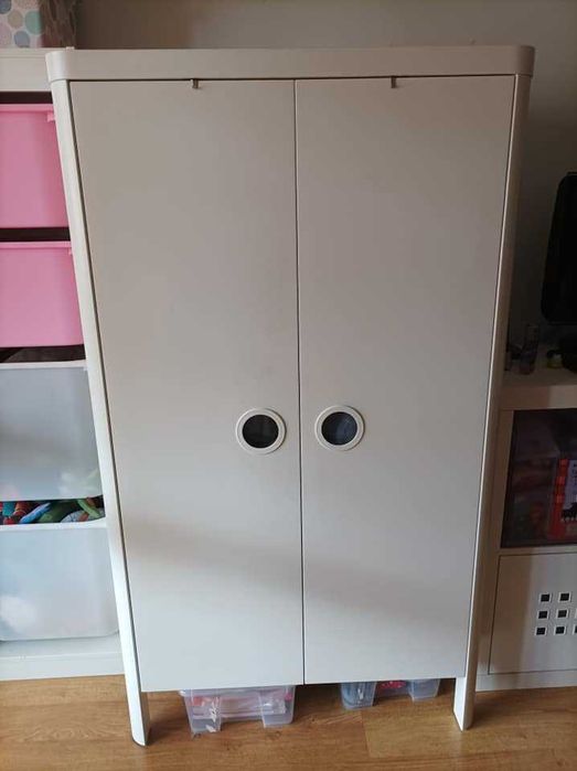 Roupeiro Ikea BUSUNGE - 80€ (como novo)