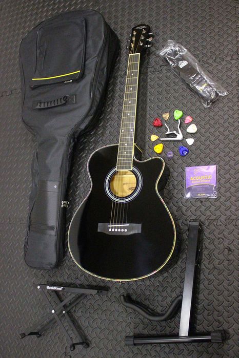 Акустическая гитара Новая Комплект + чехол + ключ + медиатор