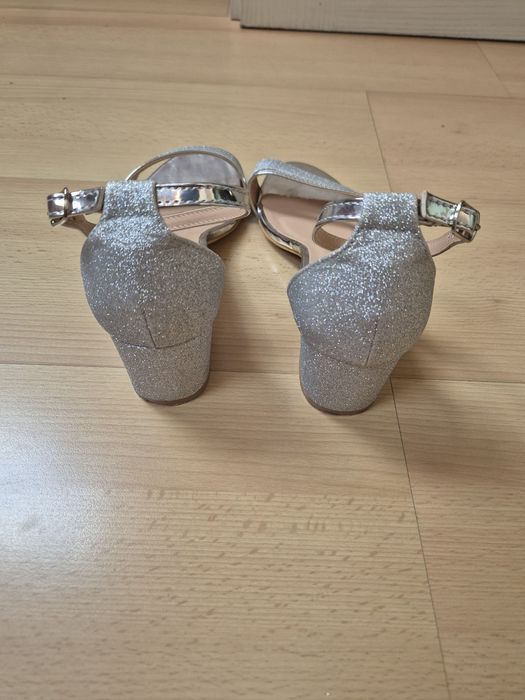 Sandały damskie na obcasie, szpilki damskie