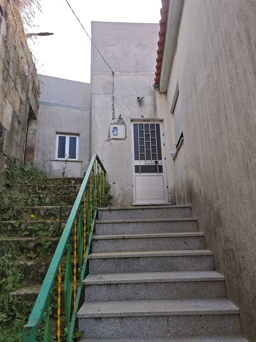 Moradia T2 em Cavadoude a 15 km da Guarda