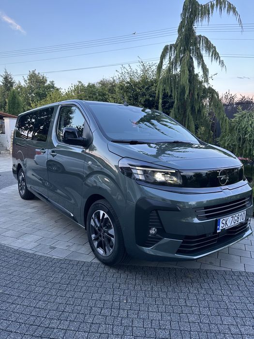 Wynajem Bus -9 osobowy Nowy Opel Zafira Long Automat