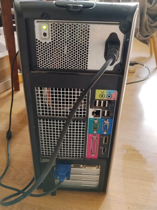 Komputer stacjonarny Dell Optiplex 780