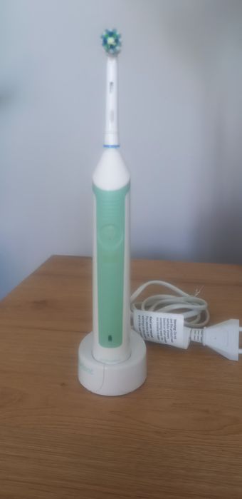 Szczoteczka elektryczna Prokudent Motion z ładowarką