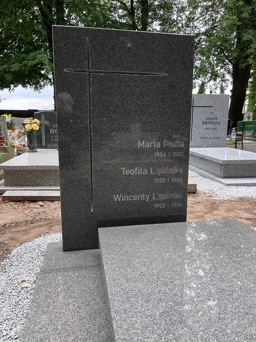 Nagrobek granitowy IVORY FANTASY