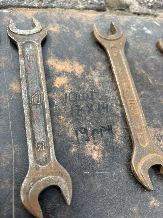 Ключи рожковые разные размеры