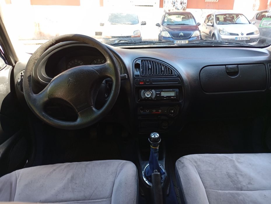 Citroen saxo exclusive 2001 impecável