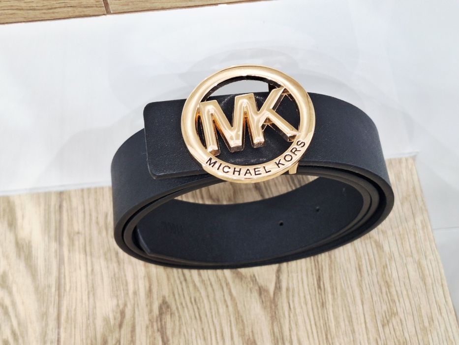 MK piekny pasek damski ze złotą klamrą