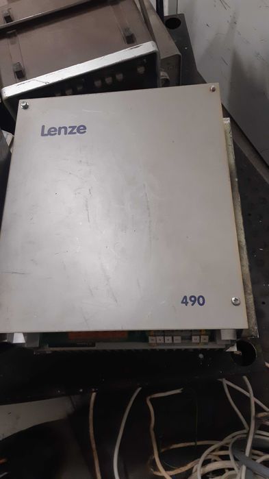 lenze 494 e1 Art.Nr. 325335 wyj.55A +8A niesprawny