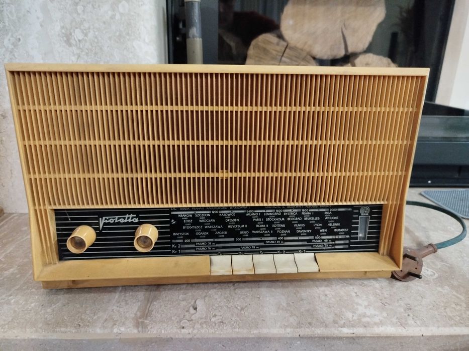 Sprzedam radio vintage – Unitra Violetta