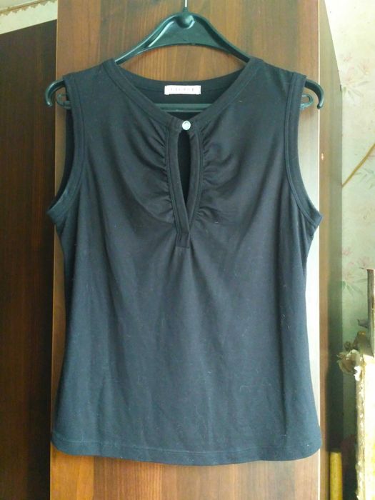 Женские вещи  р-р. S и M