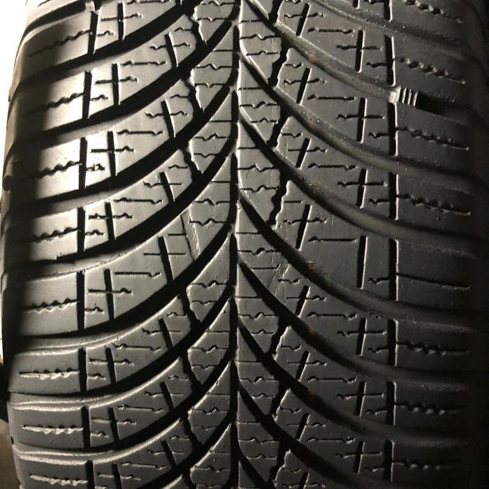 Шини 195/65/15-2 шт Goodyear Vector 4Seasons