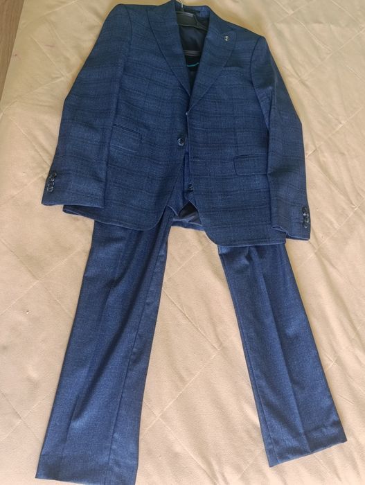 Продам костюм, ANTONI ZEEMAN новий! Вдягався один раз, на випускний ве