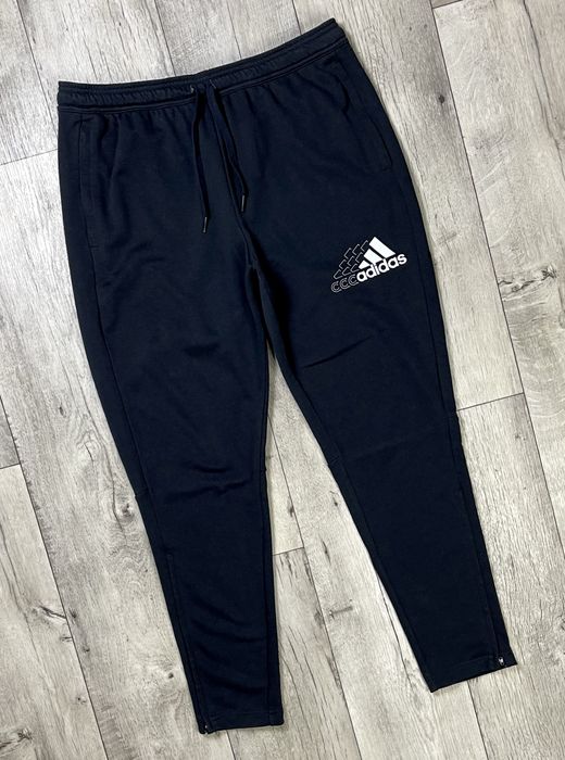 Adidas штаны XL размер спортивные черные с принтом