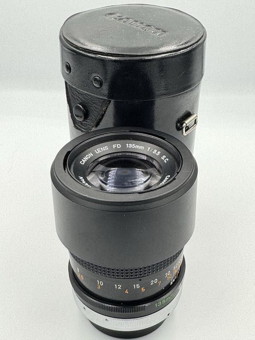 Canon FD 135 3.5 bdb stan z osloną