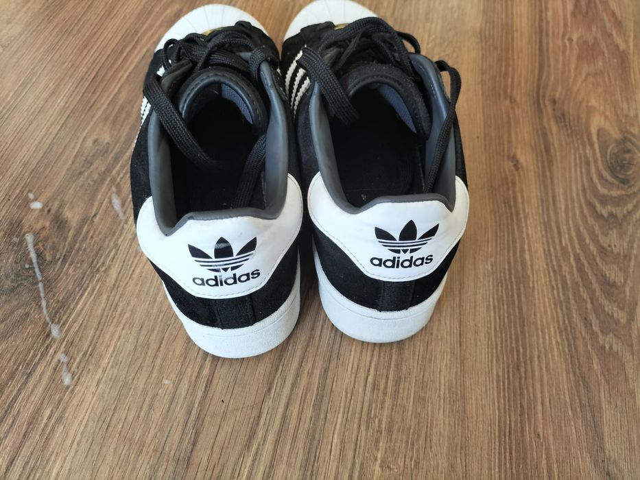 Adidas superstar