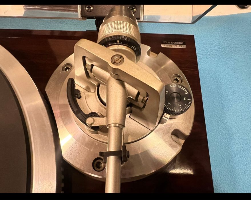 Gramofon Technics SL-M1