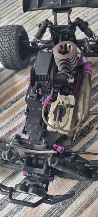 Vendo truggy 1/8 hpi hellfire  motor 4.6
