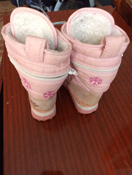 Зимові чобітки для дівчинки
