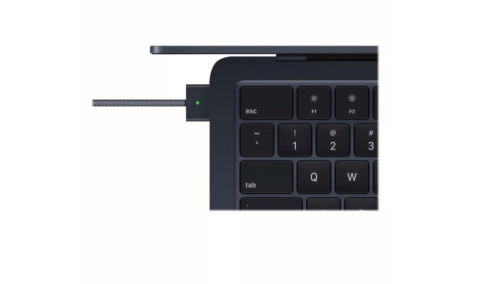 MacBook Air M2 (2022), 8GB RAM