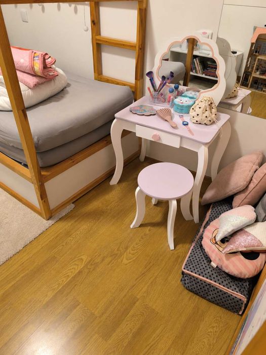 Móvel toucador para quarto menina