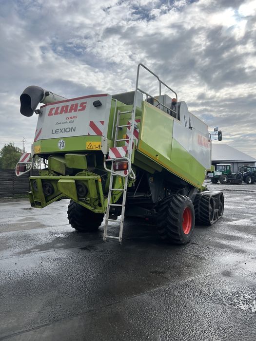 Claas Lexion 480 на гусеницях 2003 рік випуску