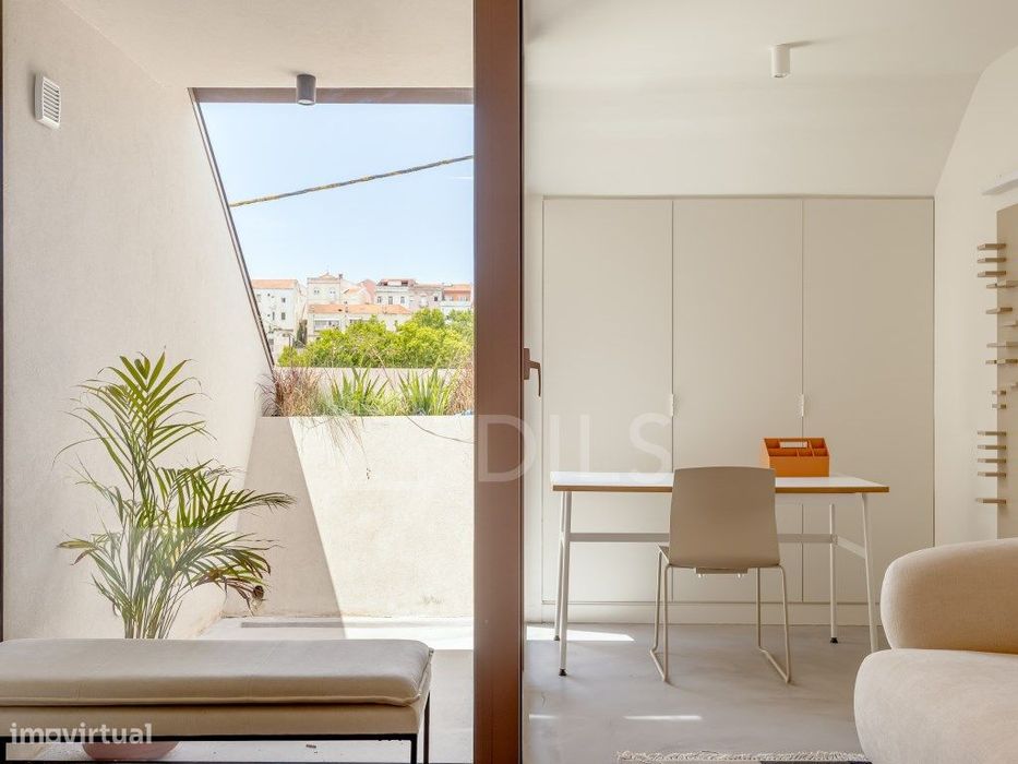 Apartamento T1 em Lisboa com varanda, garagem e arrecadação