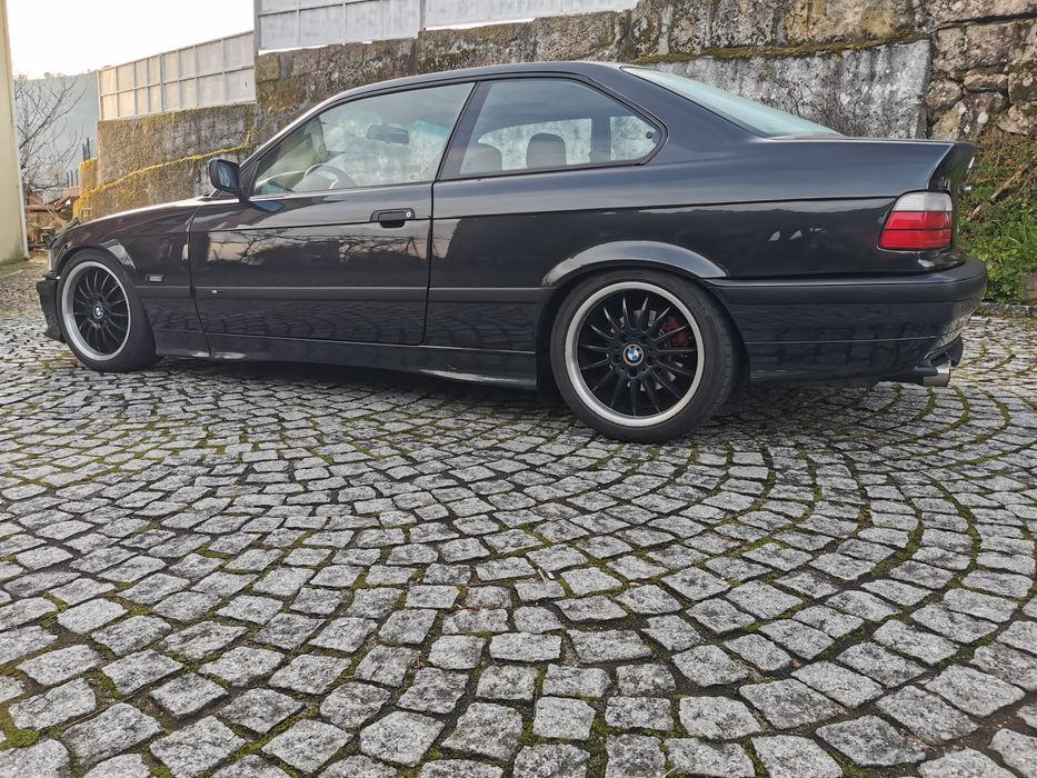 BMW 318 is e36 1992