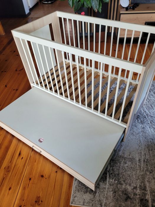 Łóżeczko dziecięce Klupś 120x60 z szufladą - motyw Safari Zajączek.