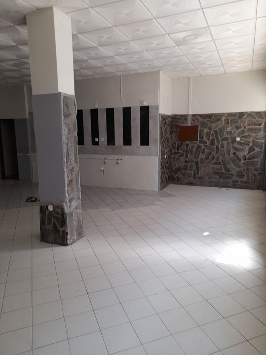 Vende-se loja 100m2