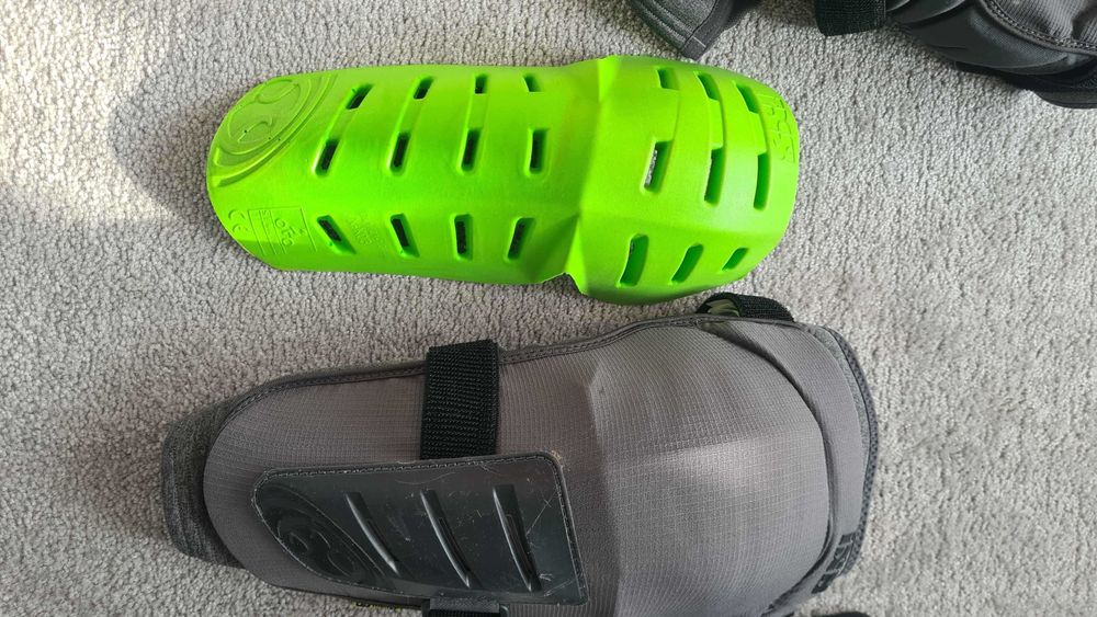 IXS Trigger ochraniacze kolan