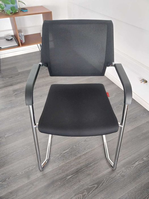 sapatos e utensilios para casa