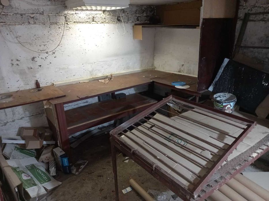 Гараж с подземным этажом.