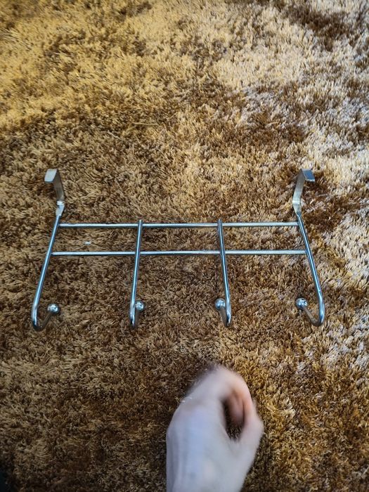 Cabide de porta prático