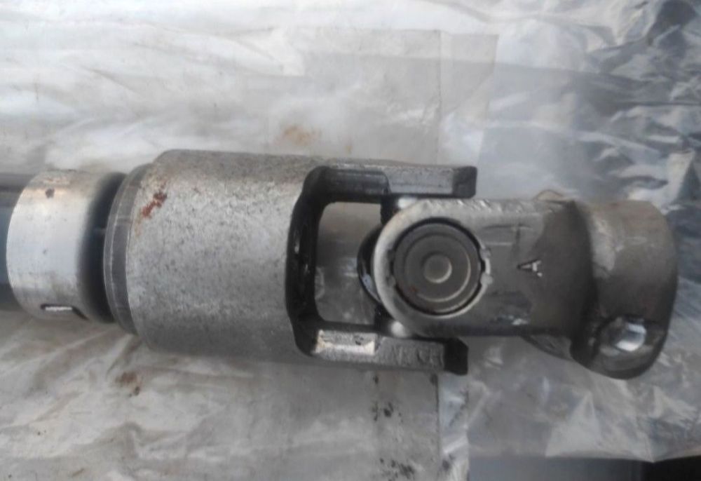 РУЛЕВОЙ ВАЛ СРЕДНЯЯ часть. 4522060280* (LEXUS)