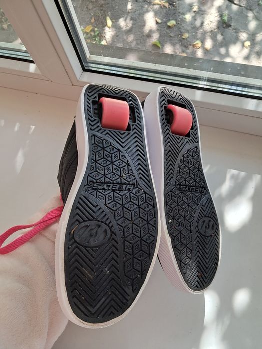 Новые кроксы 38-39 размер, кросівки з колесами, ролики рожеві