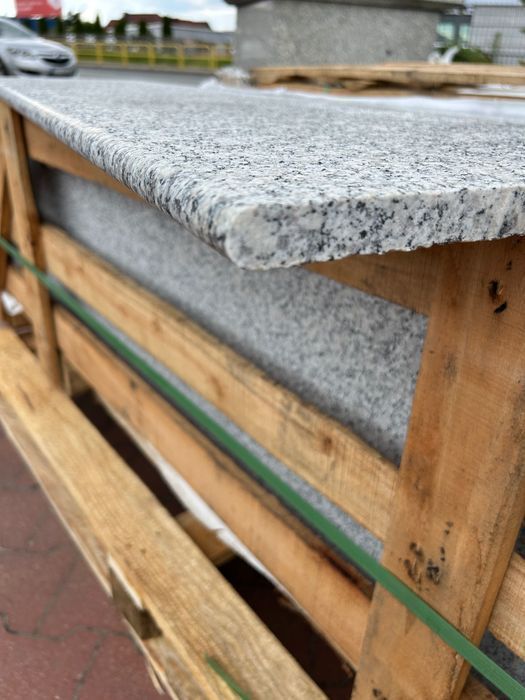 GRANIT Stopnica kamienna 160x40x3 cm bullnose Schody granitowe