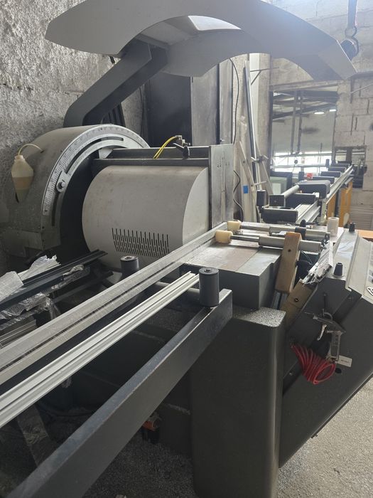 Maquina corte aluminio