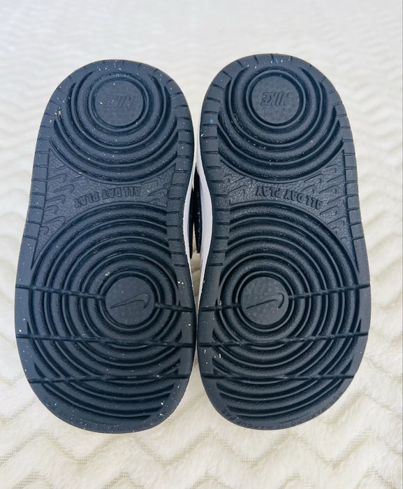 Sapatilhas Nike branco (Tam.21)