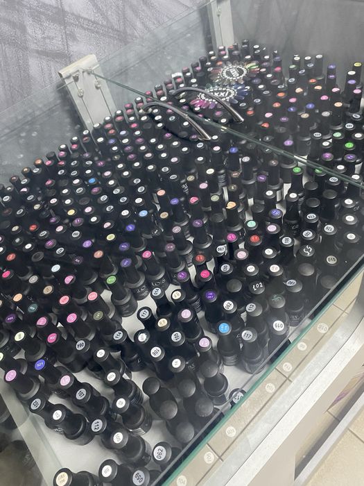 Гель лаки за оптовими цінами всі нові( закриття магазину)