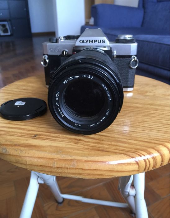Máquina fotográfica Olympus OMG