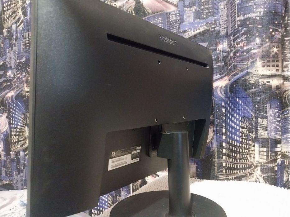 Монітор Philips 75гц не працює