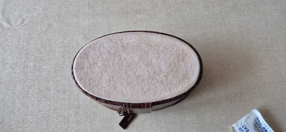 Porta joias ideal para viagem da marca Sir Rondo's