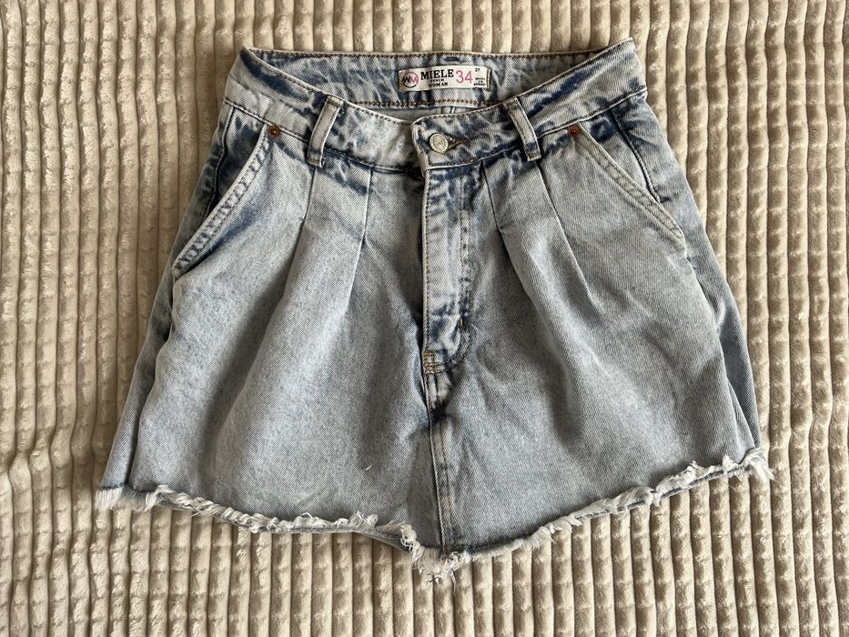 Джинсові шорти з імітацією спідниці