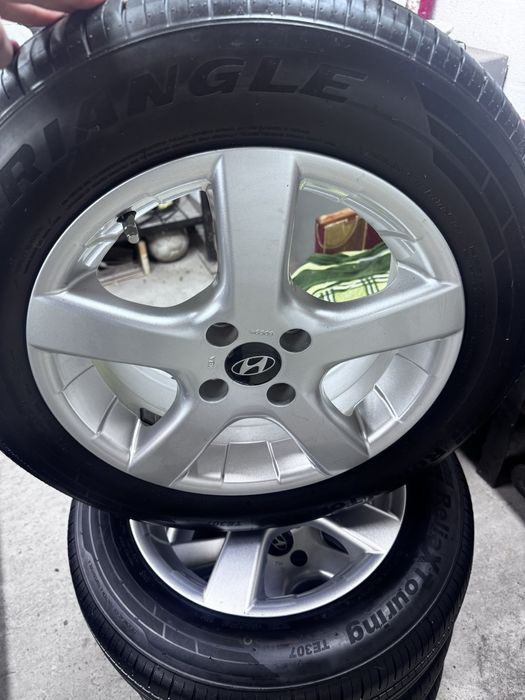 Шины с дисками хундай нові оригінальні