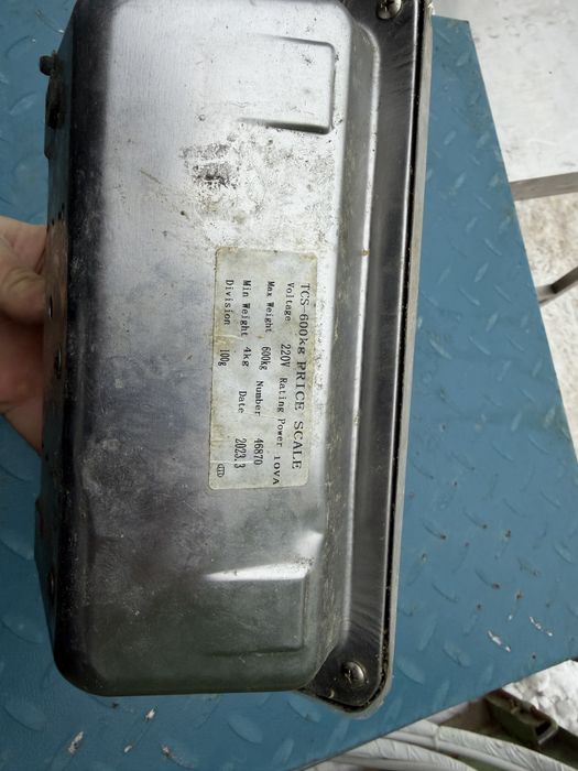 Продам товарні ваги 600 кг