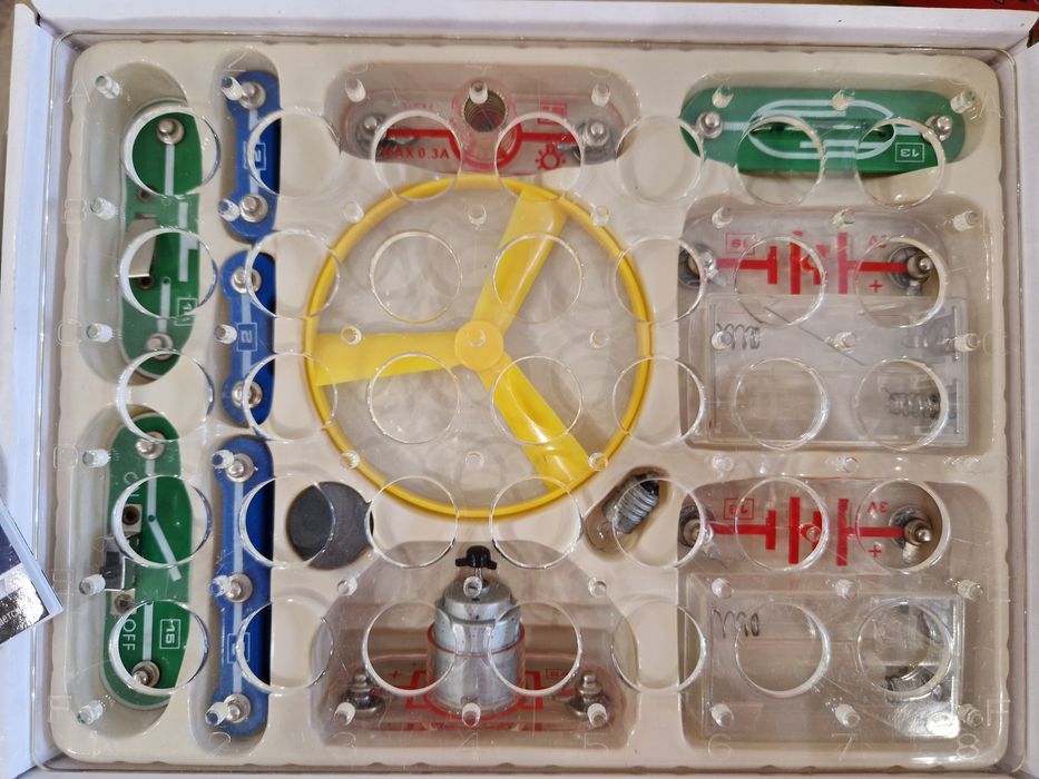 Конструктор Знаток 15 схем