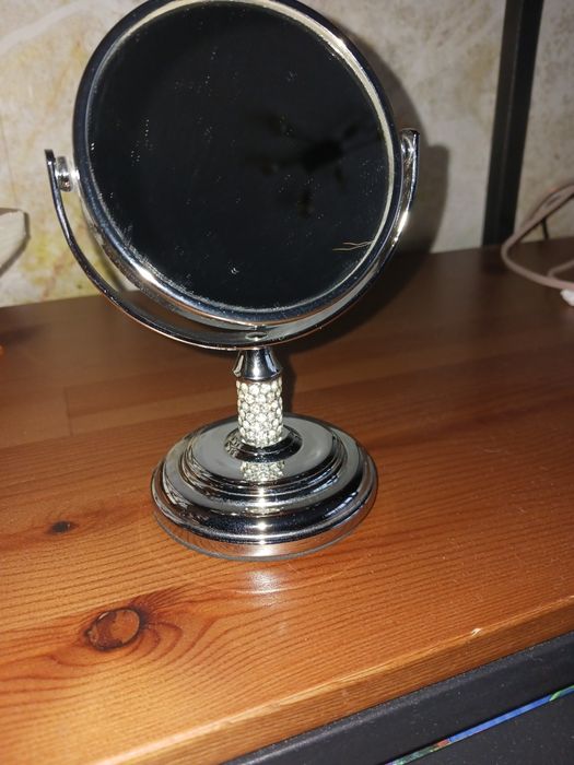 Lusterko dwustronne stylowe